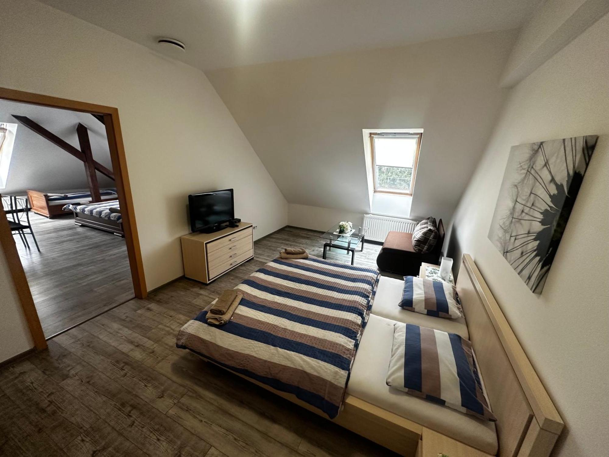 Penzion-Hutira Relax Club Handlová Eksteriør bilde